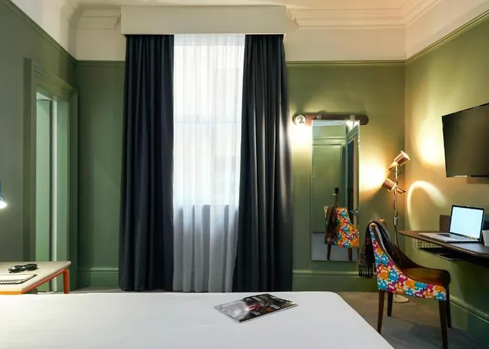 The Grand Center By Dancenter Otel Bristol